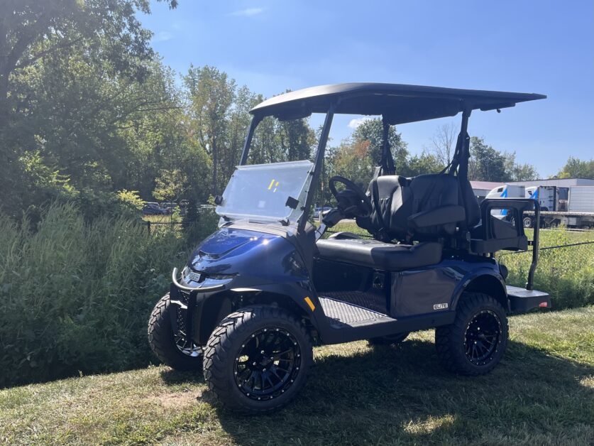 2026 SUMMIT PATRIOT BLUE GOLF CART