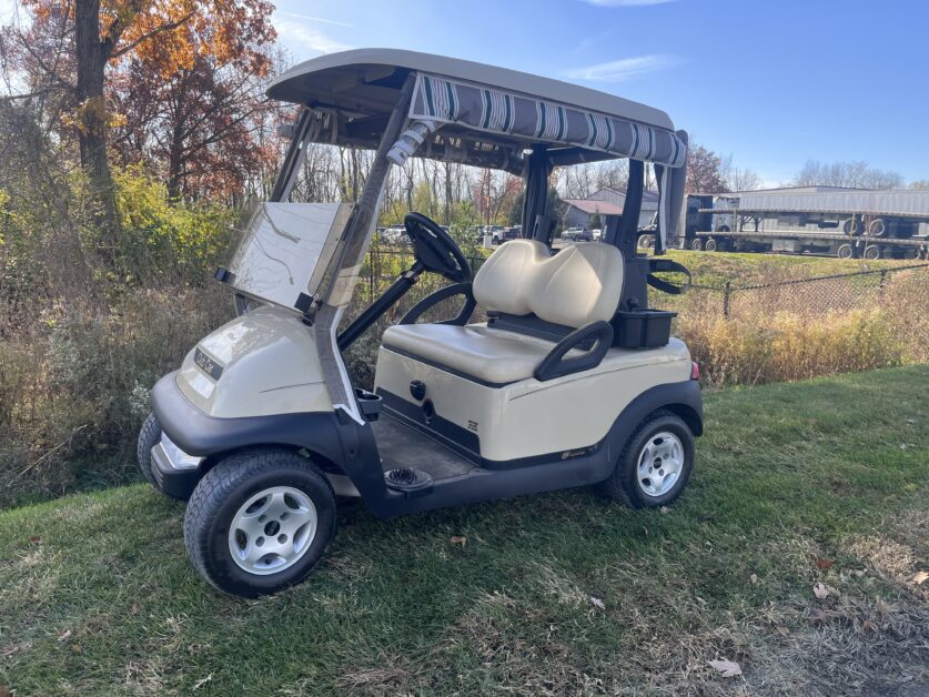 2008 CLUB CAR PRECEDENT GOLF CART